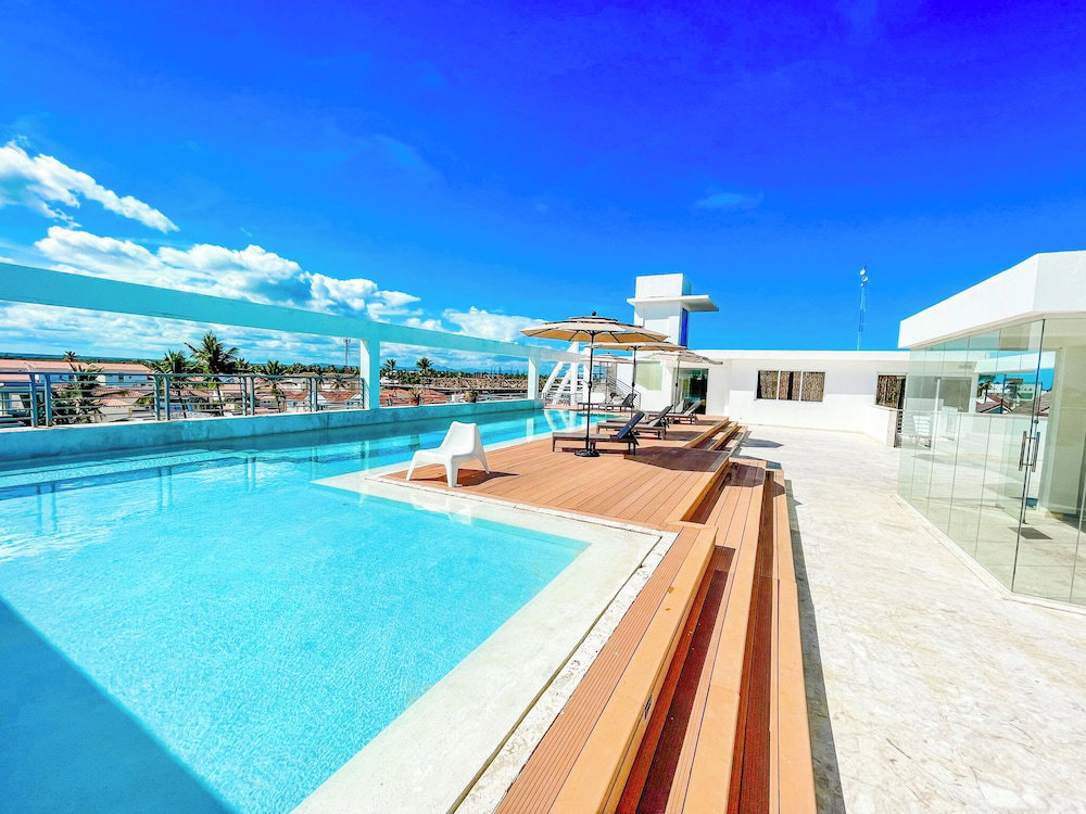 Hotel Studio Apart Hotel Rooftop Pool Beach