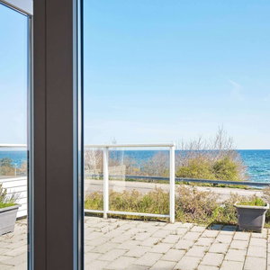 Hotel 4 Person Holiday Home In Allinge cazare Tejn