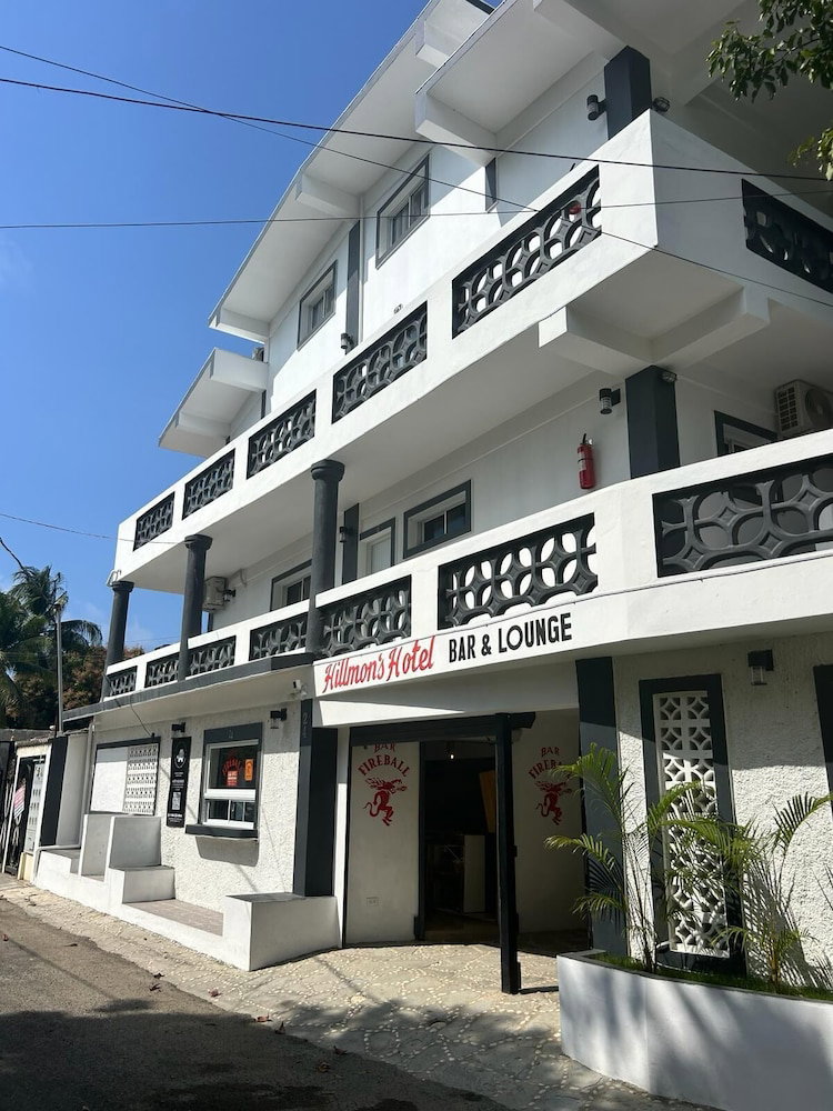 Hotel Hillmon's Hotel Bar & Lounge