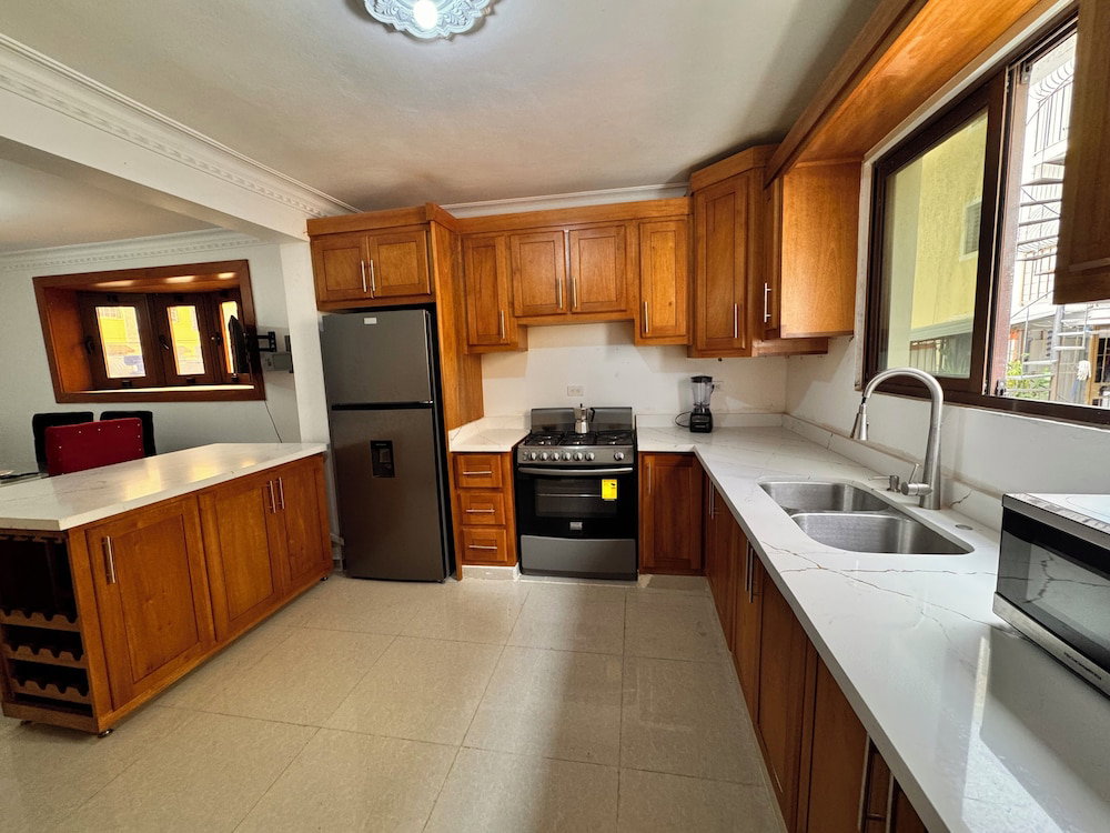 Hotel New 8Apts Enjoy Huge 4 Bedrs