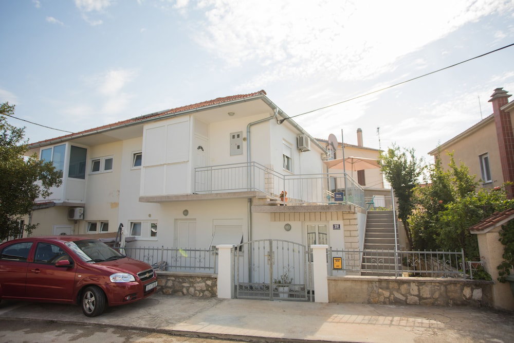 Hotel Apartments Ana