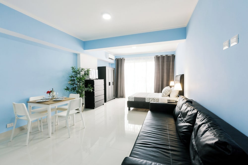 Paradise Dukasi Suites At Los Corales