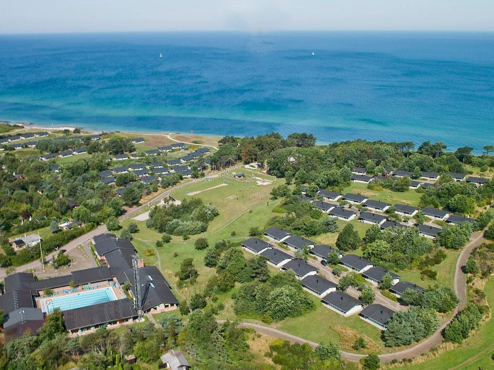 Hotel 6 Person Holiday Park Home In Gilleleje