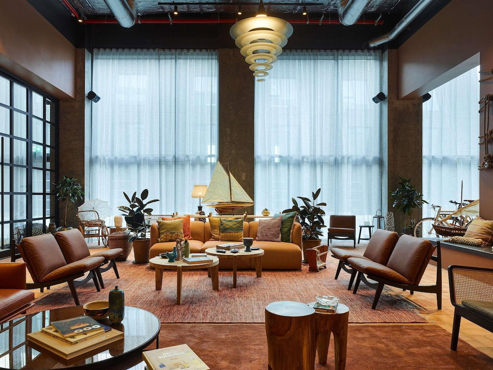 Hotel 25Hours Hotel Paper Island