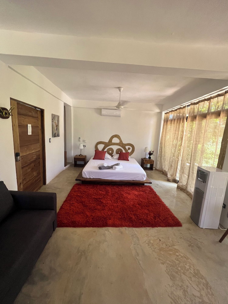 Hotel Taino Beach Lofts