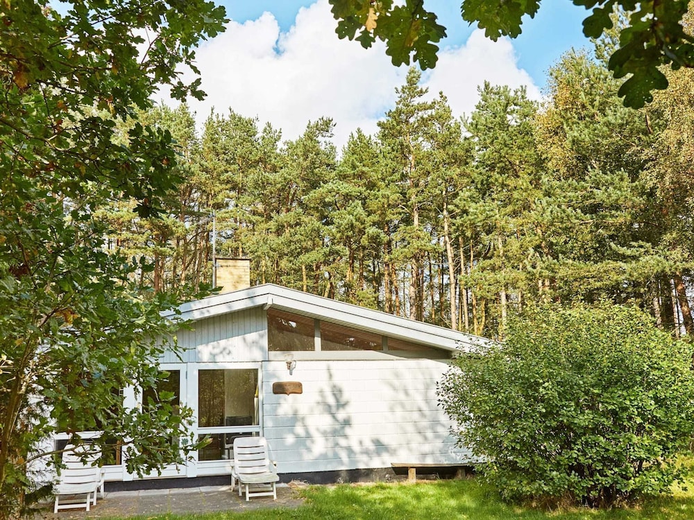 Hotel Cozy Holiday Home In Aakirkeby Bornholm Near Sea
