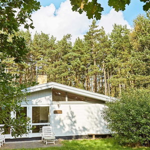 Sejur Cozy Holiday Home In Aakirkeby Bornholm Near Sea vacanta Akirkeby