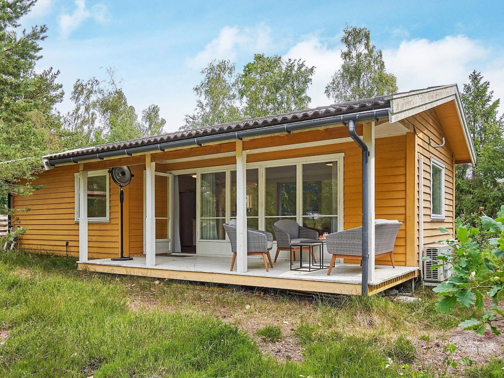 Hotel 7 Person Holiday Home In Nexo