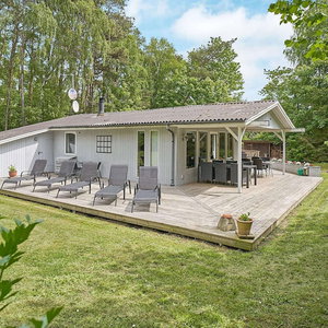 Hotel 6 Person Holiday Home In Nexo cazare Nexo