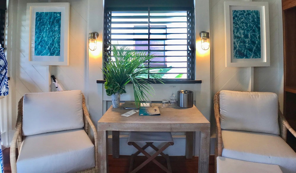 Mahogany Bay Resort & Beach Club, Curio Collection By Hilton