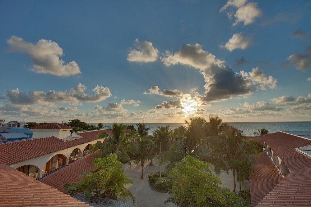 Sunbreeze Hotel