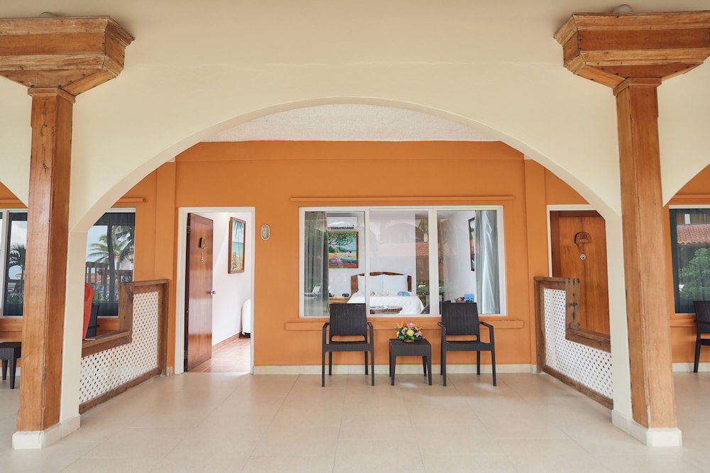 Sunbreeze Hotel