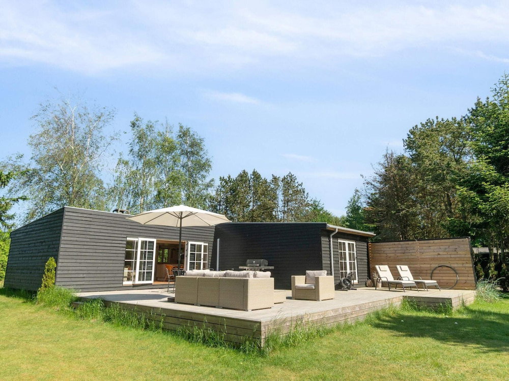 Hotel 5 Star Holiday Home In Graested