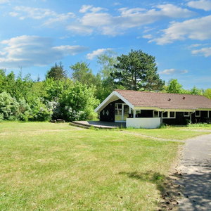 Hotel 6 Person Holiday Home In Jaegerspris cazare Hundested