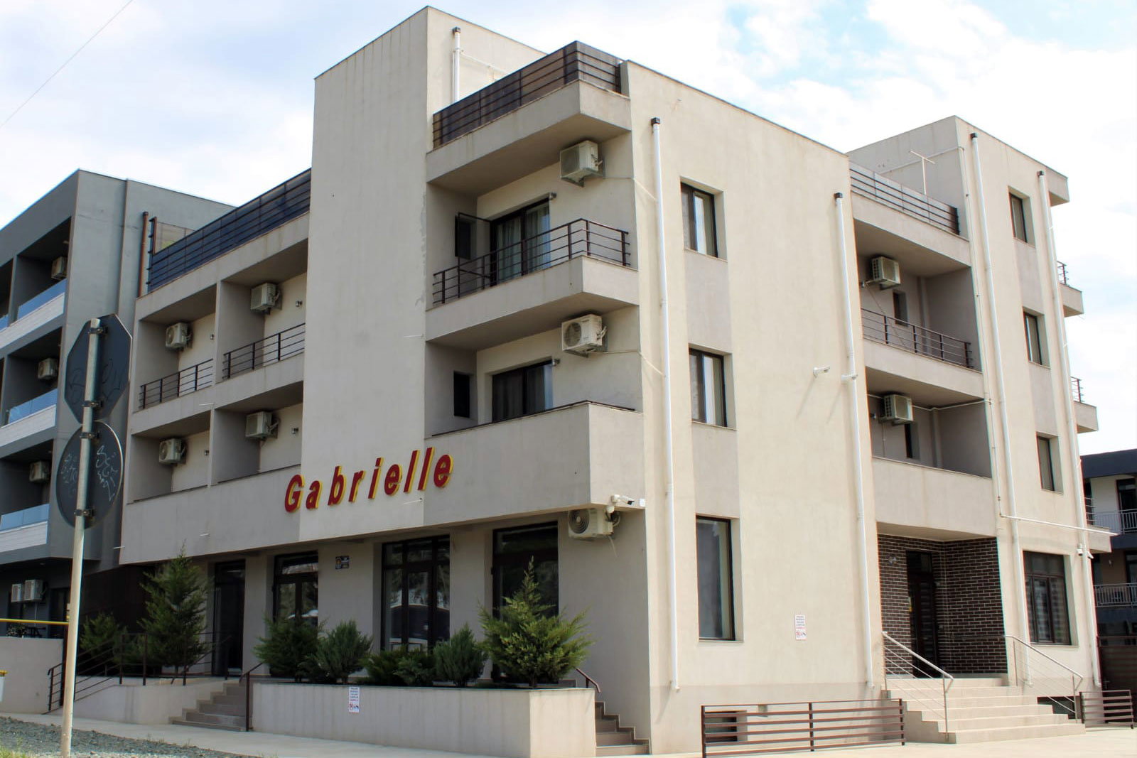 Hotel Camere De Inchiriat Gabrielle