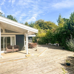 Sejur Splendid Holiday Home In Dronningmolle Near Beach vacanta Hornbaek