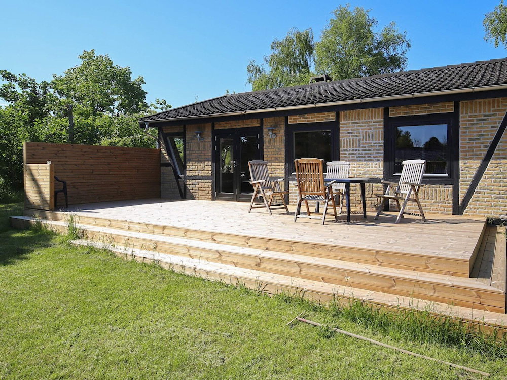 Hotel 4 Star Holiday Home In Jaegerspris