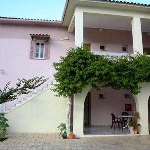 Hotel Canditas Studios cazare Tsilivi