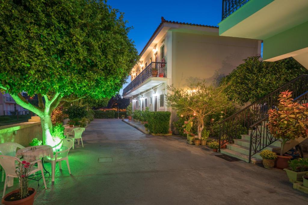 Hotel Tota Studios