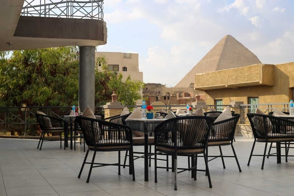 Hotel Pyramids Sun Light View Inn