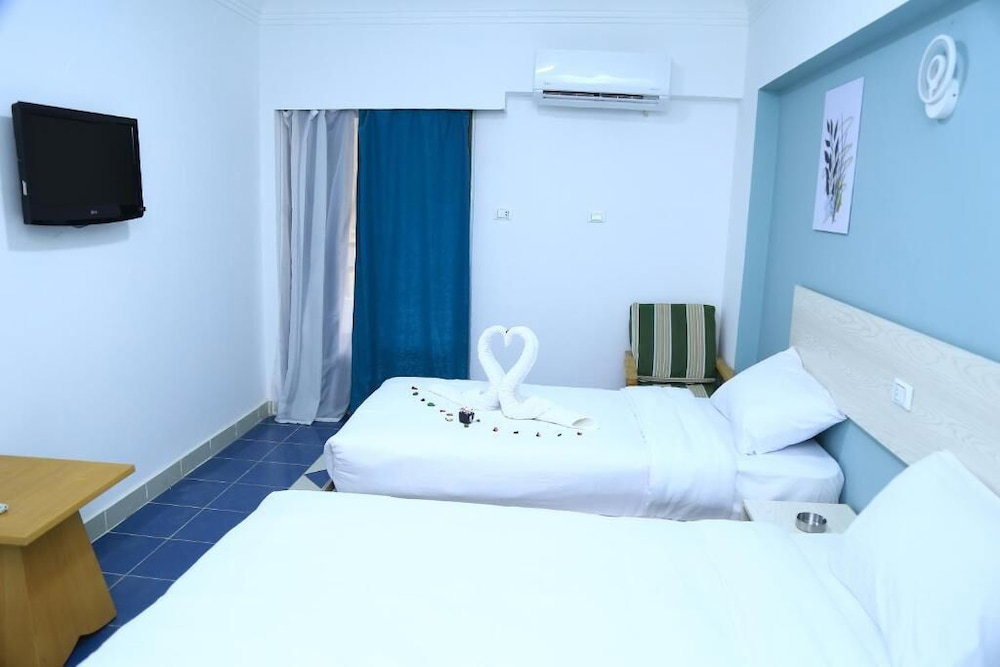 Lamera Hotel.