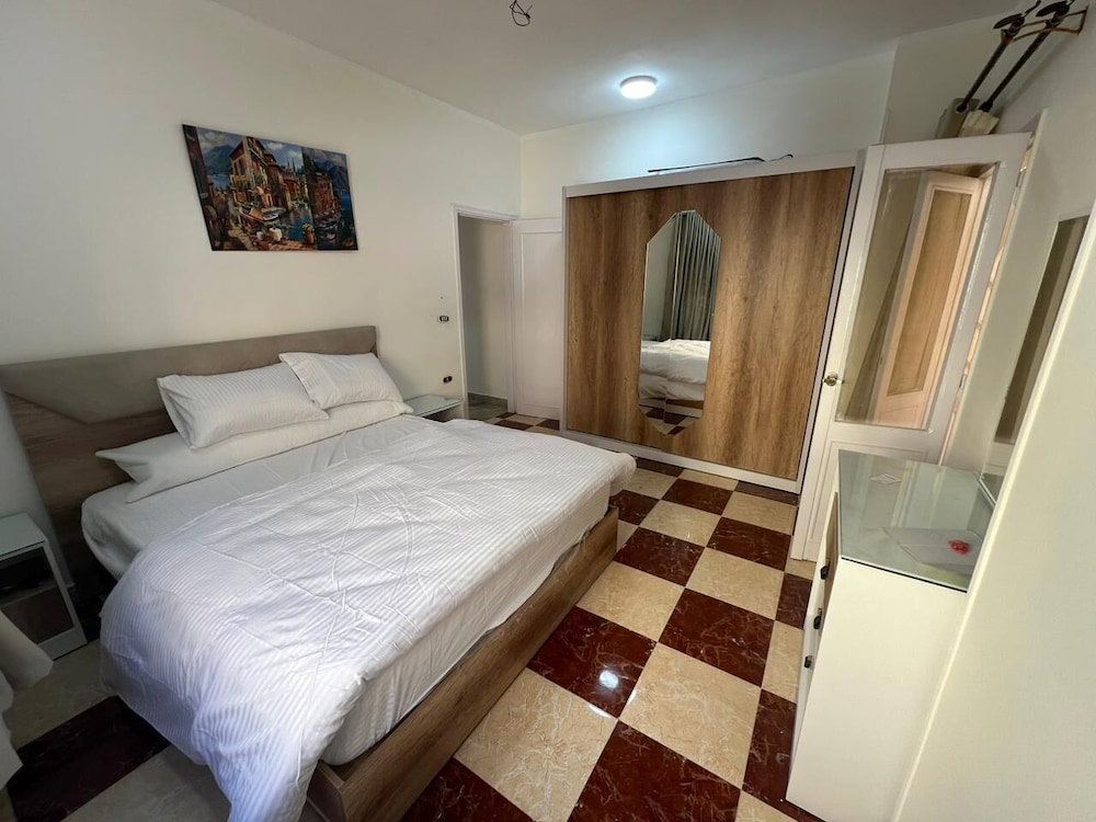 Hotel Comfy One-Bedroom Apartment