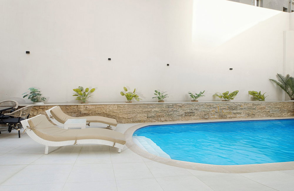 Hotel Rivana Residence New Cairo - Pool & Gym Access