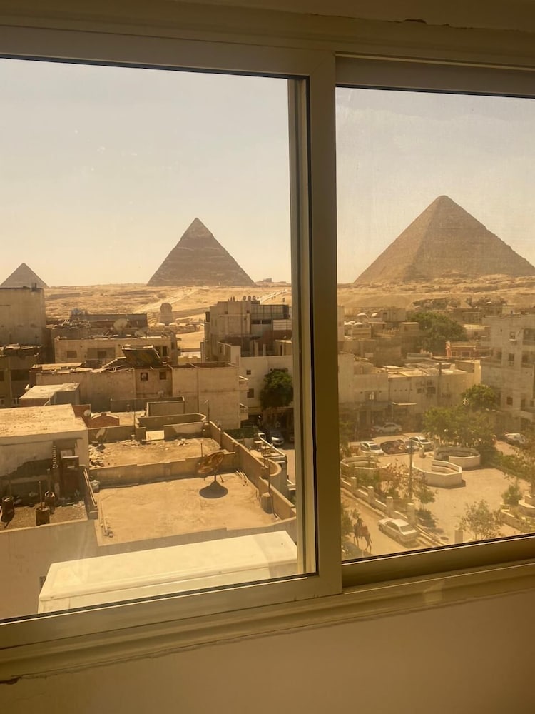 Hotel Middle East Pyramids View