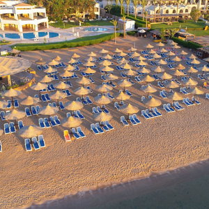 Hotel Ivy Cyrene Island Aqua Park Resort cazare Ra's Nasrani