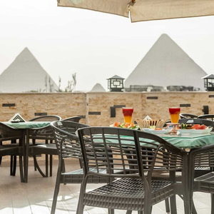 Hotel Night Pyramids Inn cazare Kirdasah