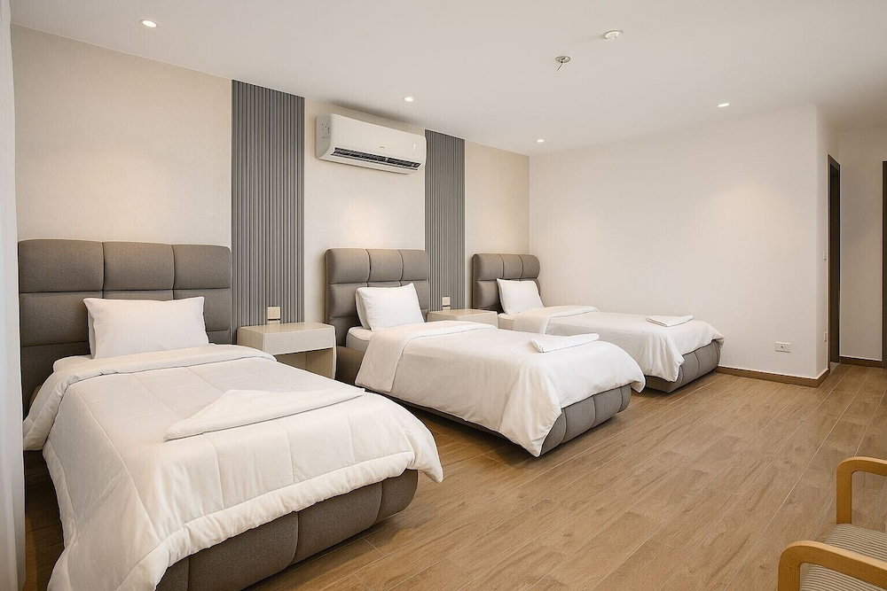 Hotel Pyramids Heavin Inn