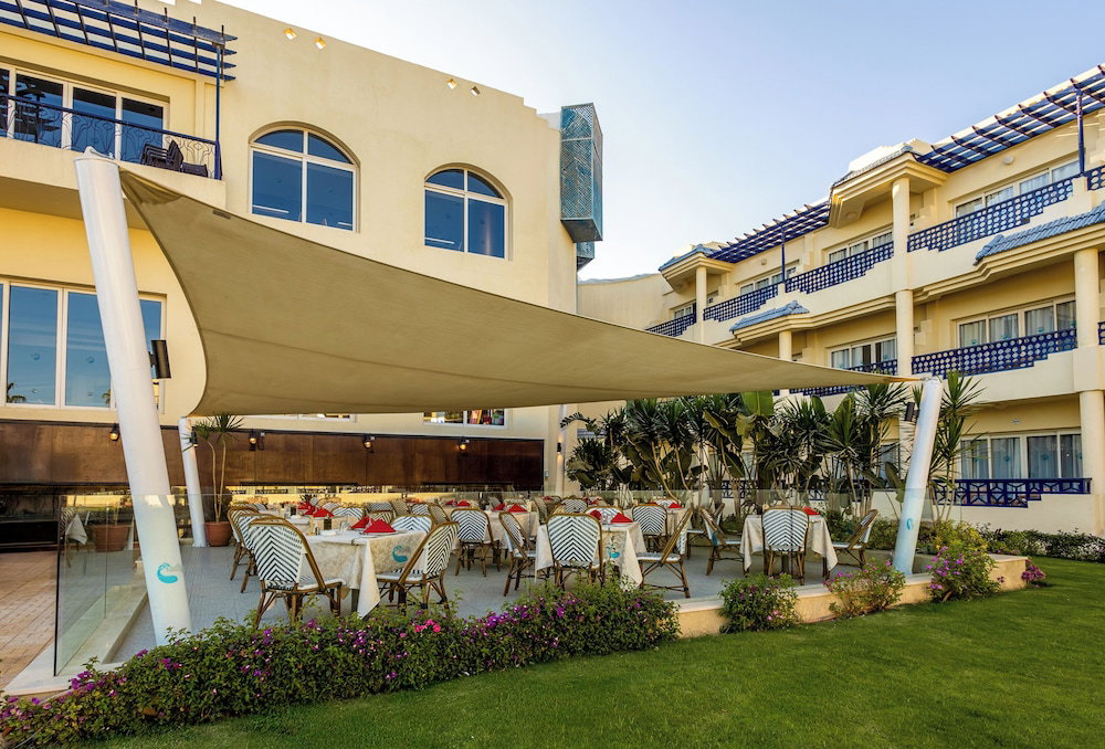 Hotel Grand Oasis Resort