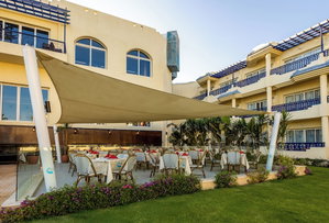Hotel Grand Oasis Resort cazare Sharks Bay