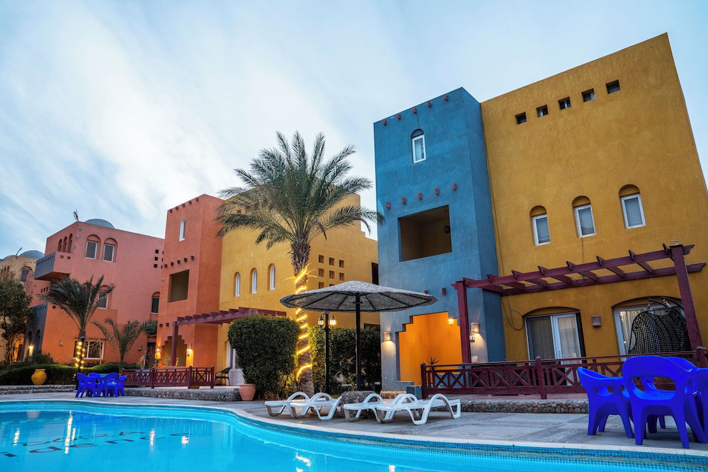 Hotel Aldora Residence Suites