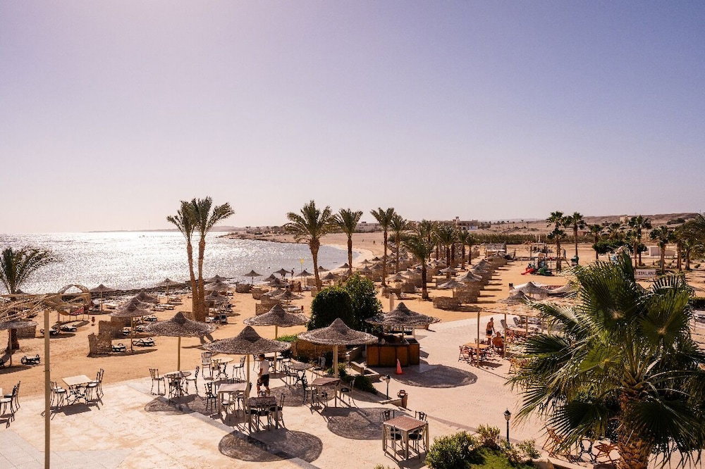 Shoni Bay Resort