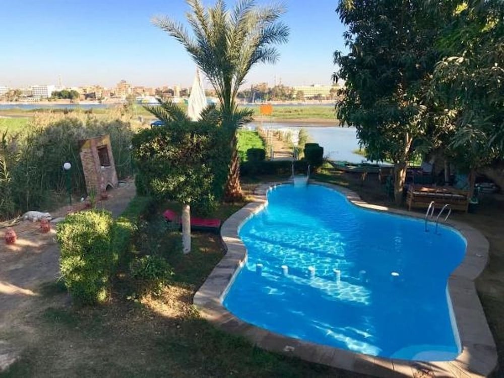 Hotel Al Baeirat Hotel