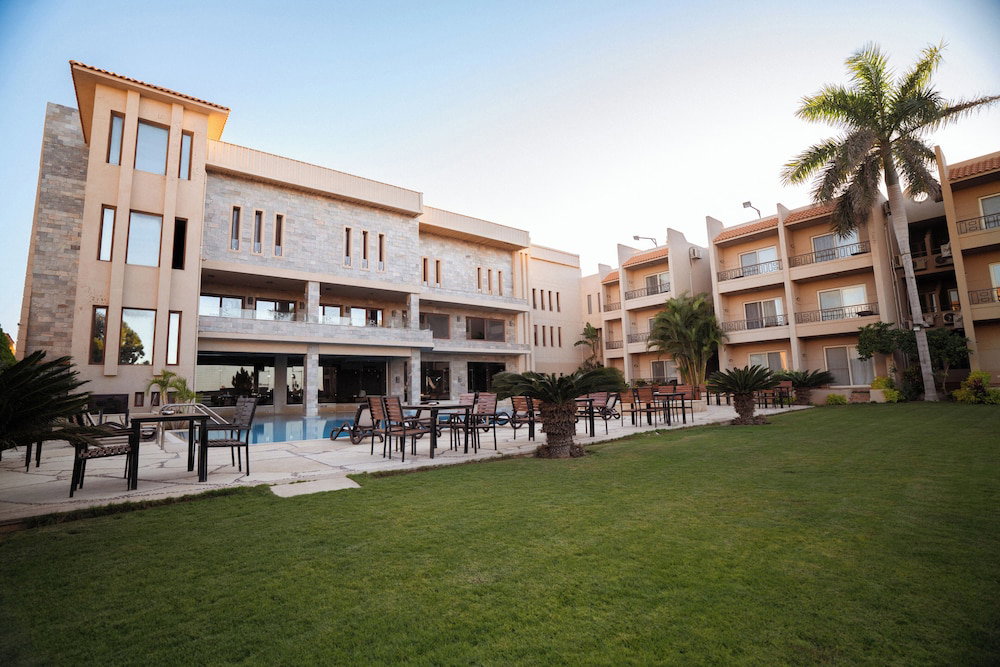Hotel Panacea Suites Hotel