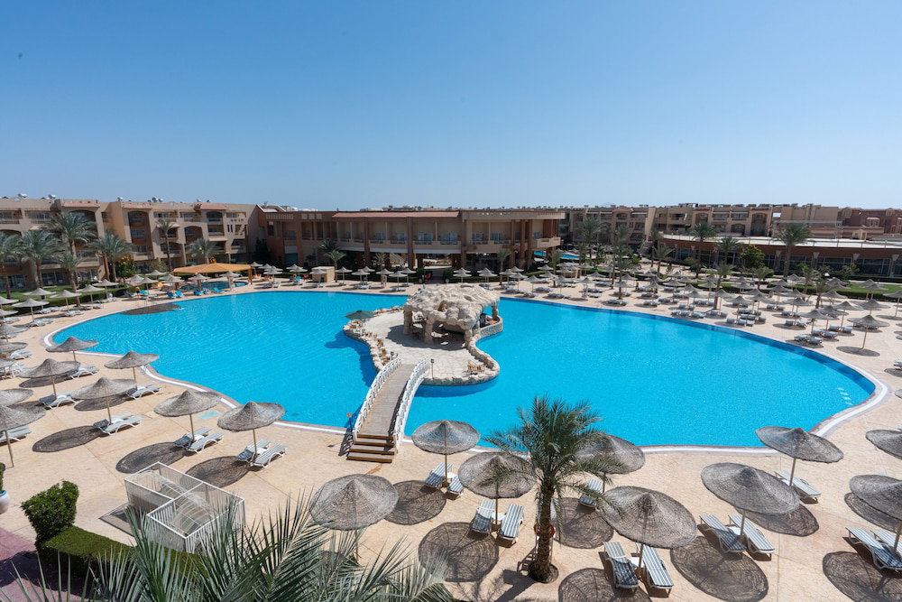 Hotel Parrotel Lagoon Waterpark Resort