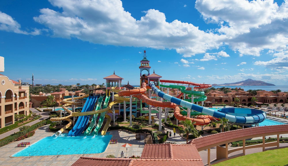 Hotel Charmillion Gardens Aquapark