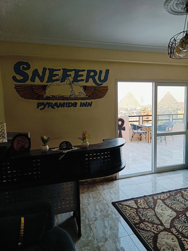 Hotel Sneferu Pyramids Inn