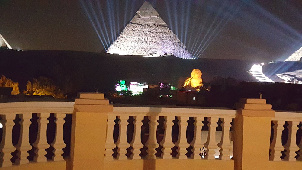 Hotel Royal Pyramids Inn