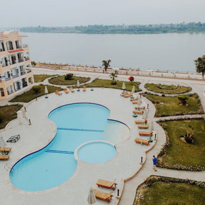 Hotel Aton Suites Luxor Resort East Bank Nile View cazare Luxor