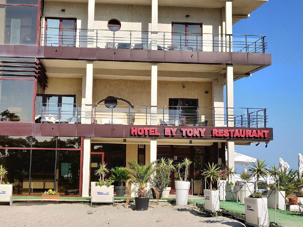Hotel by Tony