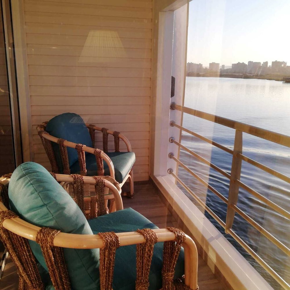 Hotel Nile Cruise From Aswoan 3 Nights