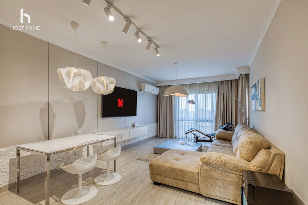 Hotel Grand Stay Apartment In Rehab City