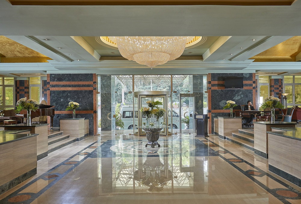 Hotel Triumph Plaza Hotel