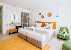 Hotel Roomer Ibis Styles Hotel cazare Nisipurile de Aur