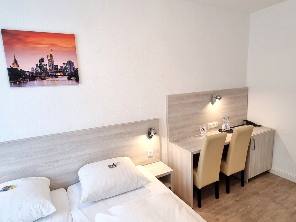 Hotel Adler Hotel Frankfurt