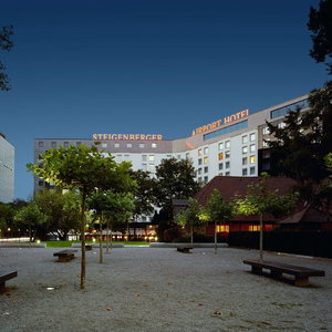 Hotel Steigenberger Airport Hotel Frankfurt cazare Kelsterbach