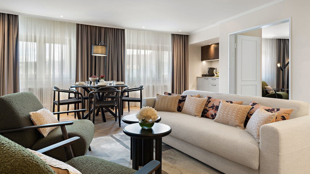 Hotel Bristol Berlin Vignette Collection By Ihg